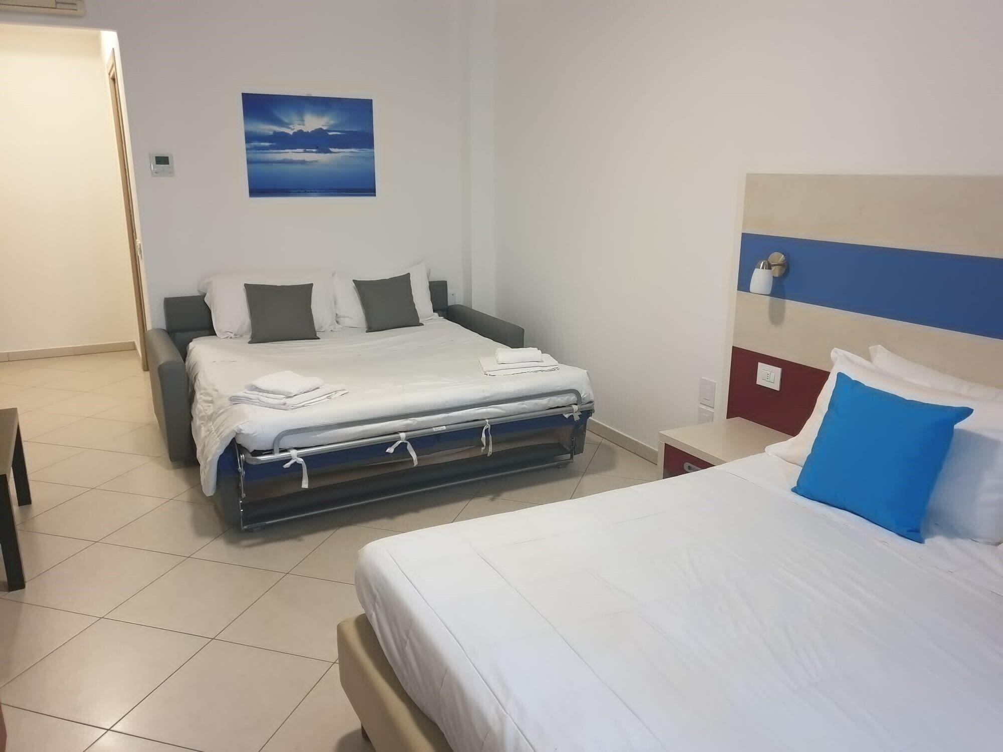 Hotel Oceanomare Punta Marina Exterior photo